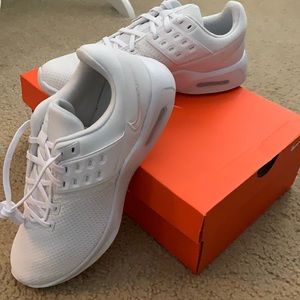 Nike Air Max Bella Basketball Shoes